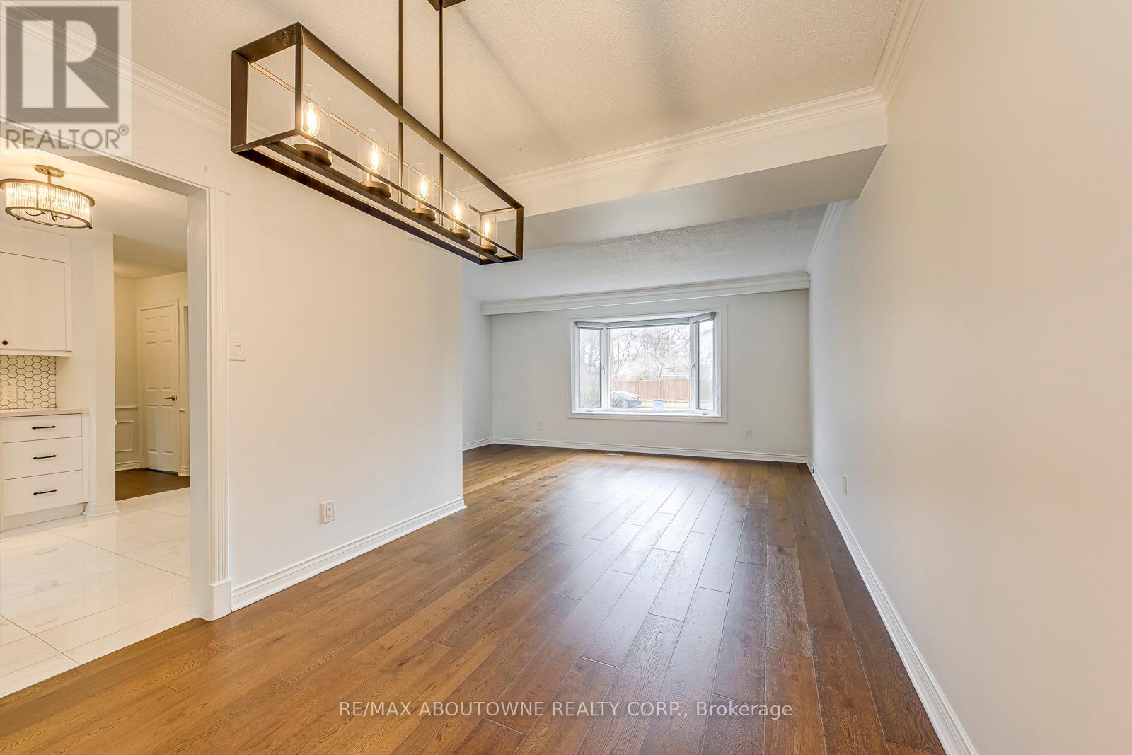 2565 Windjammer Road, Mississauga, ON - Indoor Photo Showing Other Room