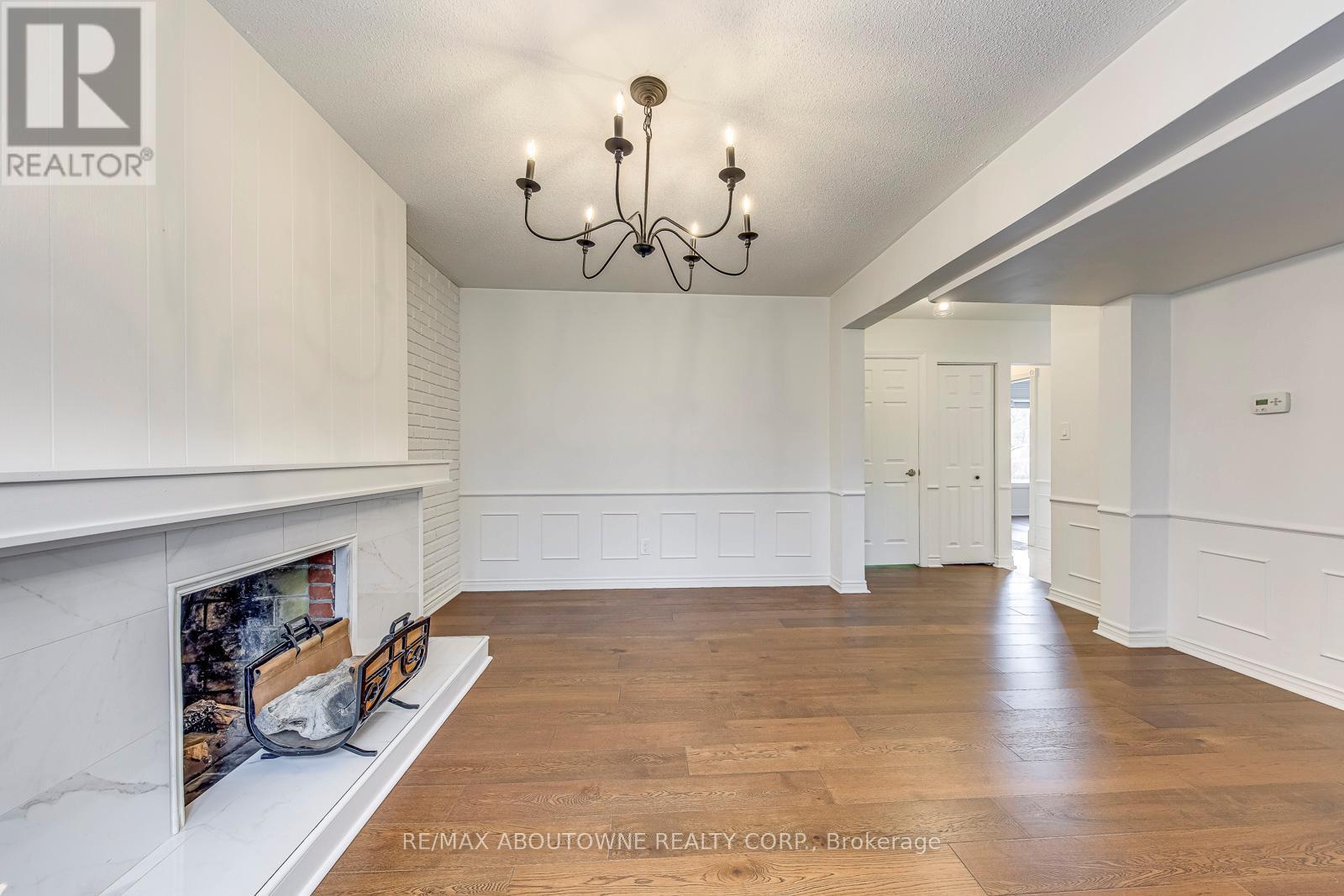 2565 Windjammer Road, Mississauga, ON - Indoor Photo Showing Other Room