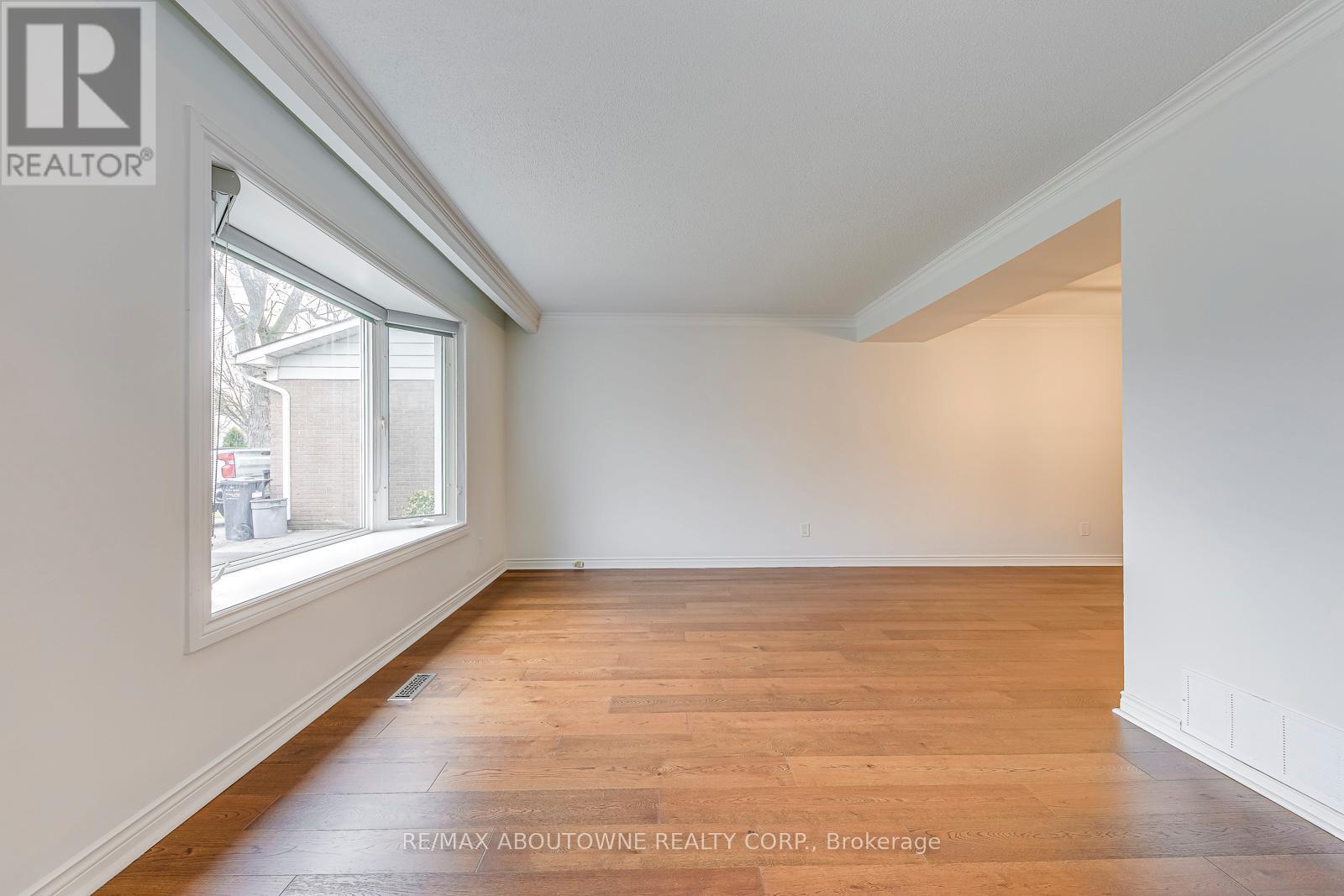 2565 Windjammer Road, Mississauga, ON - Indoor Photo Showing Other Room