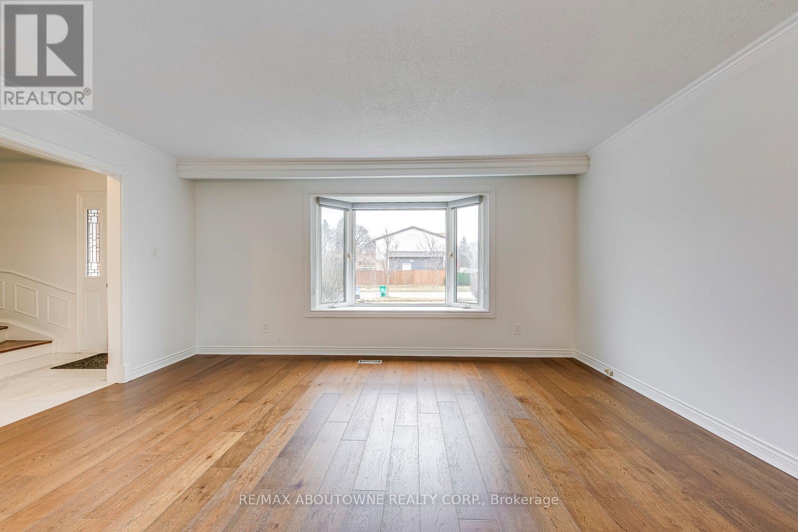 2565 Windjammer Road, Mississauga, ON - Indoor Photo Showing Other Room
