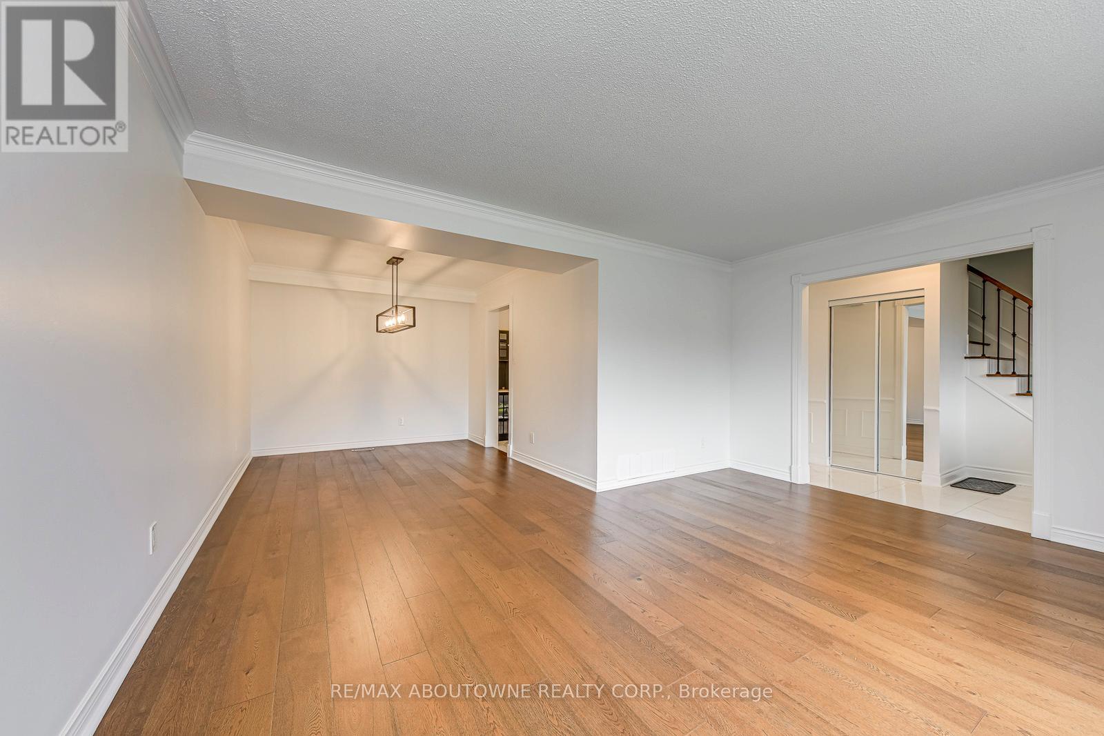2565 Windjammer Road, Mississauga, ON - Indoor Photo Showing Other Room