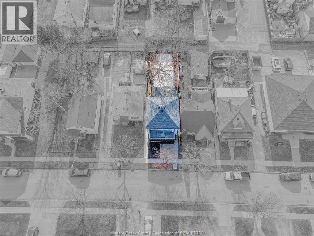 1345 Henry Ford, Windsor, ON - Photo Showing Bathroom