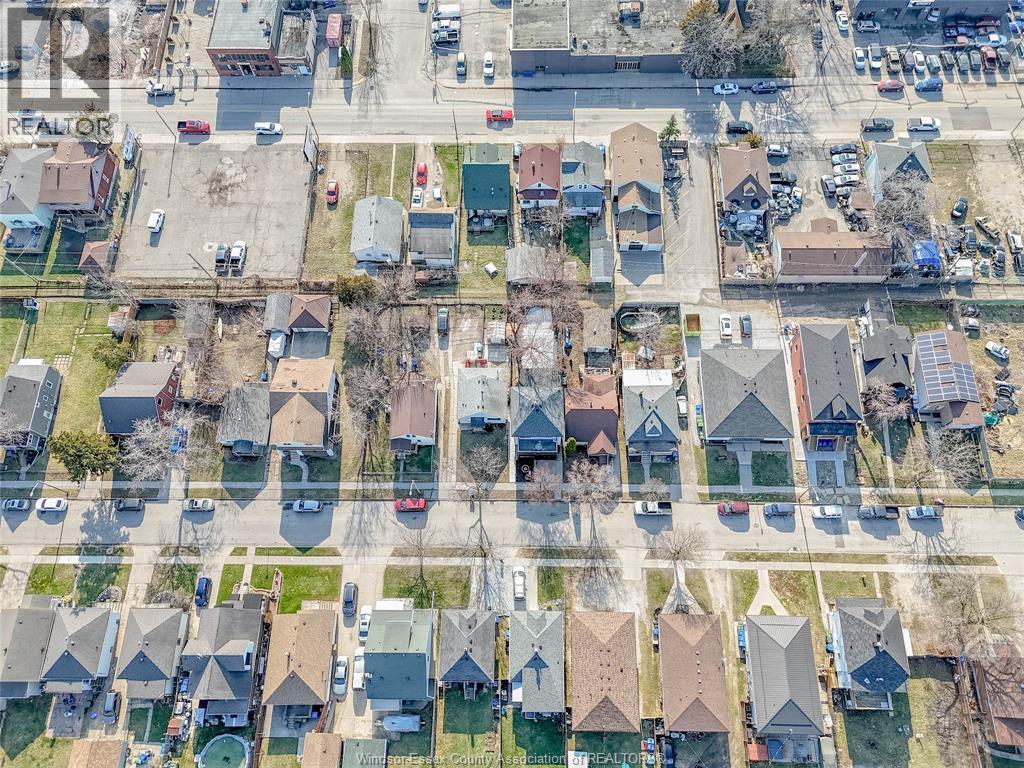 1345 Henry Ford, Windsor, ON - With View