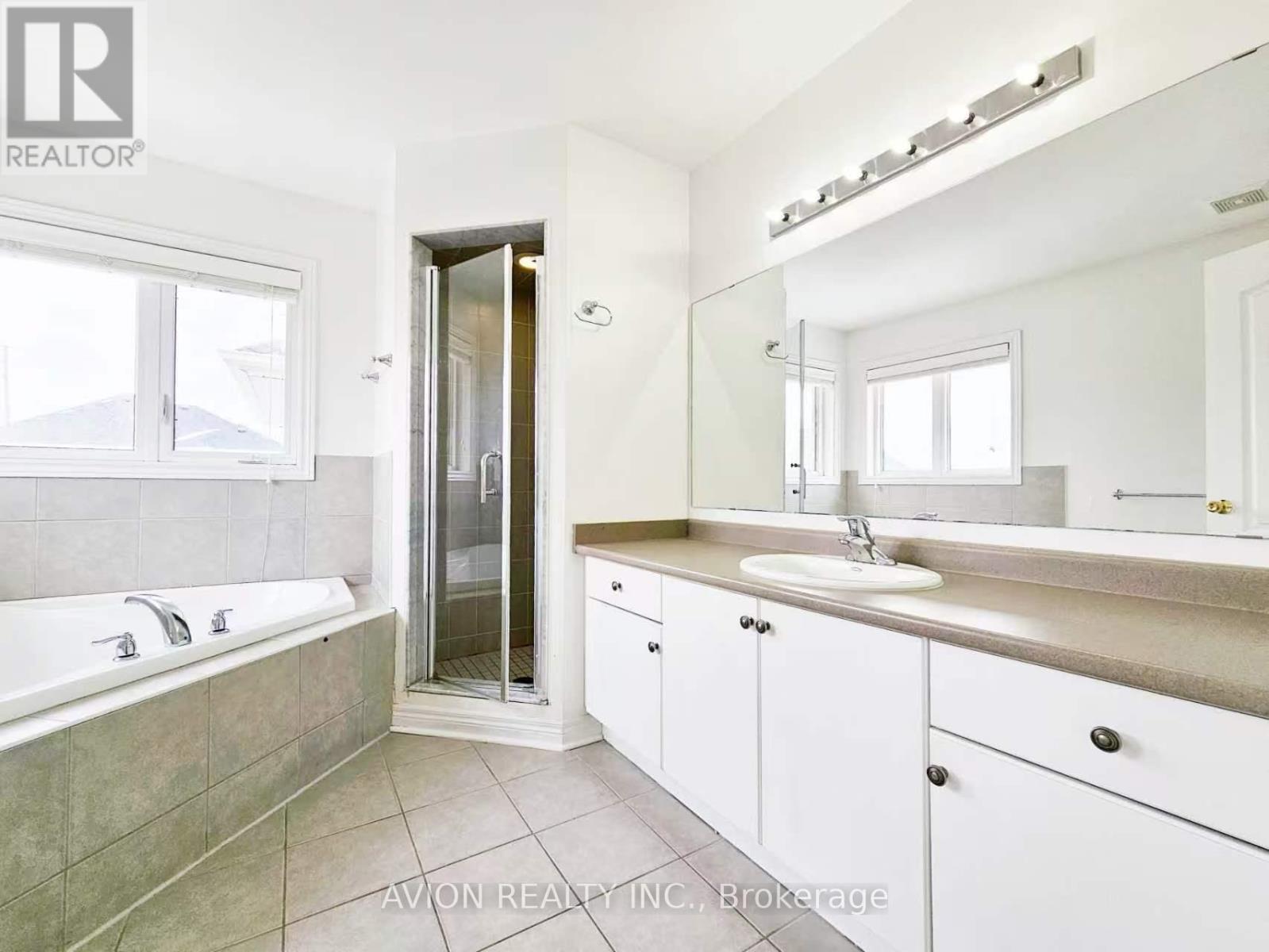72 Eakin Mill Road, Markham, ON - Indoor Photo Showing Bathroom