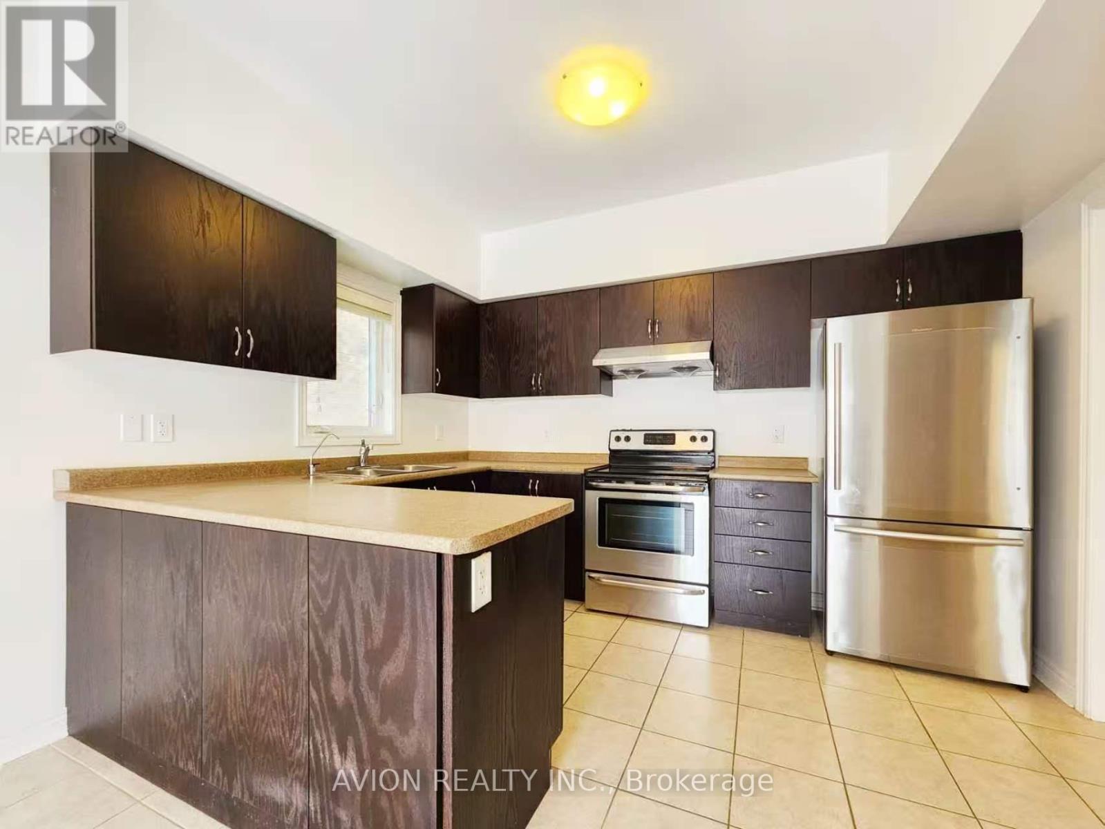 72 Eakin Mill Road, Markham, ON - Indoor Photo Showing Kitchen With Double Sink