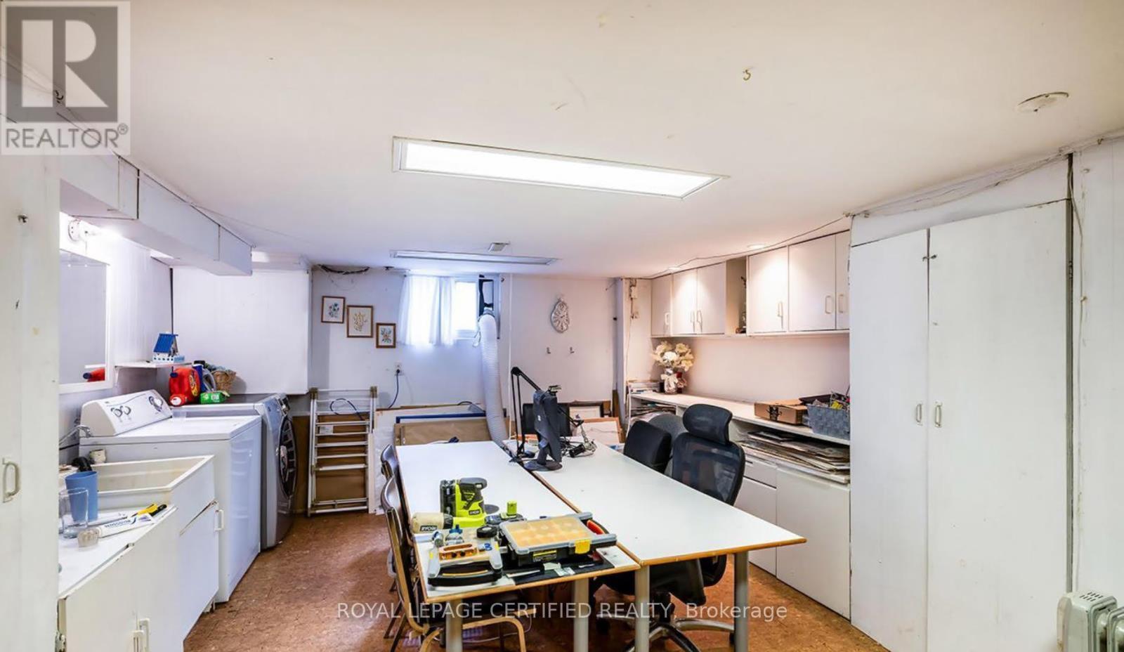 Basement - 6872 Darcel Avenue, Mississauga, ON - Indoor Photo Showing Laundry Room