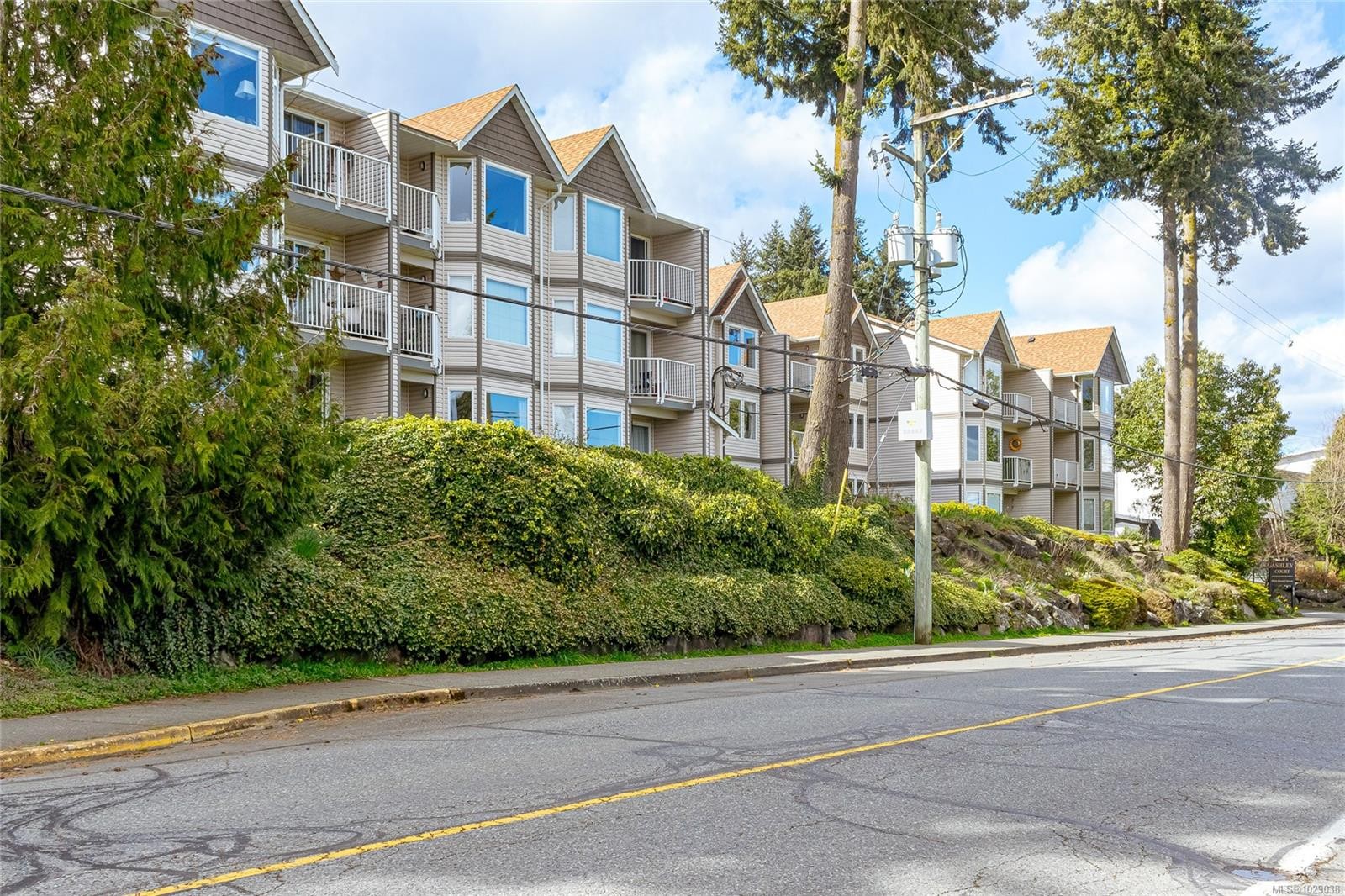 107-9916 Daniel St, Chemainus, BC - Outdoor