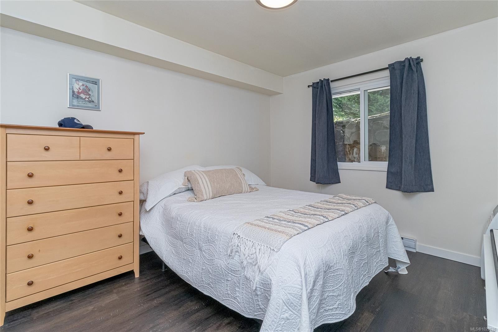 107-9916 Daniel St, Chemainus, BC - Indoor Photo Showing Bedroom