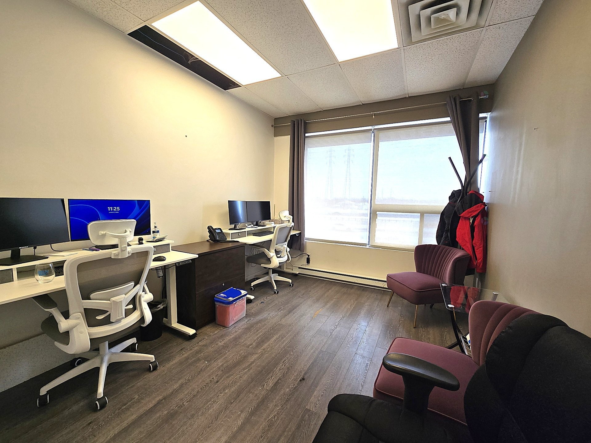 Bureau - 230-1527 Desserte Nord Laval (A-440) O., Laval (Chomedey), QC - Indoor Photo Showing Office