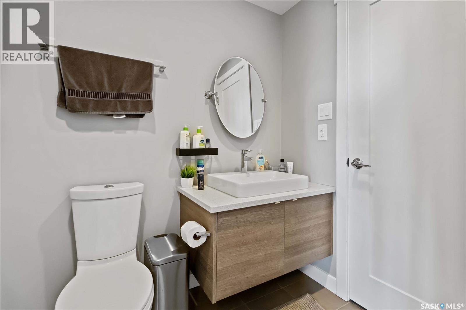 801 550 4Th Avenue N, Saskatoon, SK - Indoor Photo Showing Bathroom