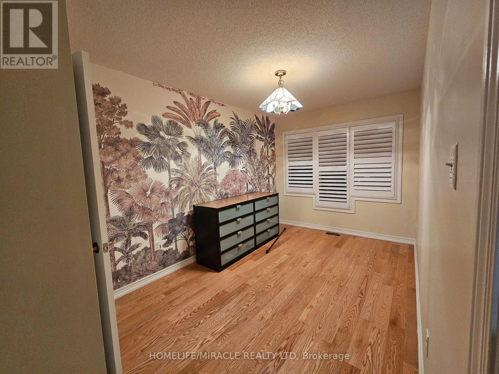 868 Oasis Drive, Mississauga, ON - Indoor Photo Showing Other Room