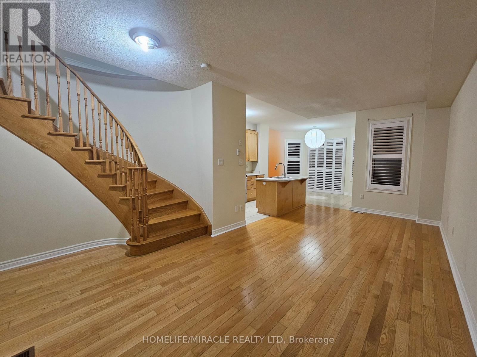 868 Oasis Drive, Mississauga, ON - Indoor Photo Showing Other Room
