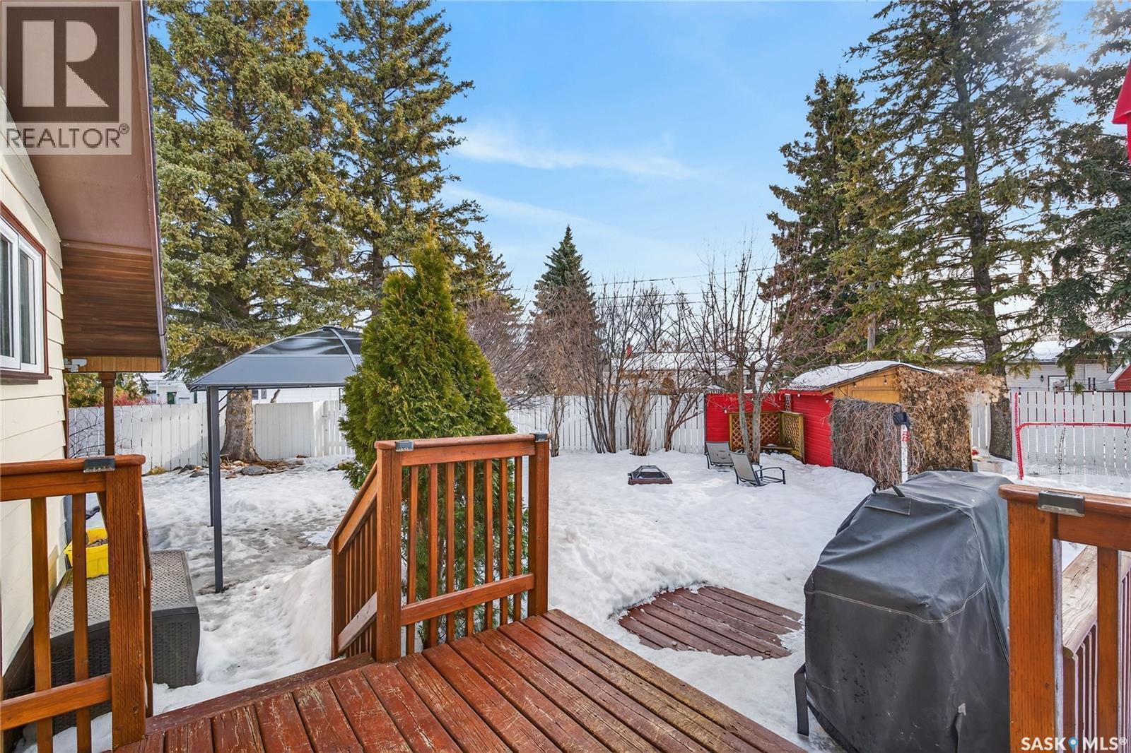 35 King Crescent, Humboldt, SK - Outdoor With Deck Patio Veranda