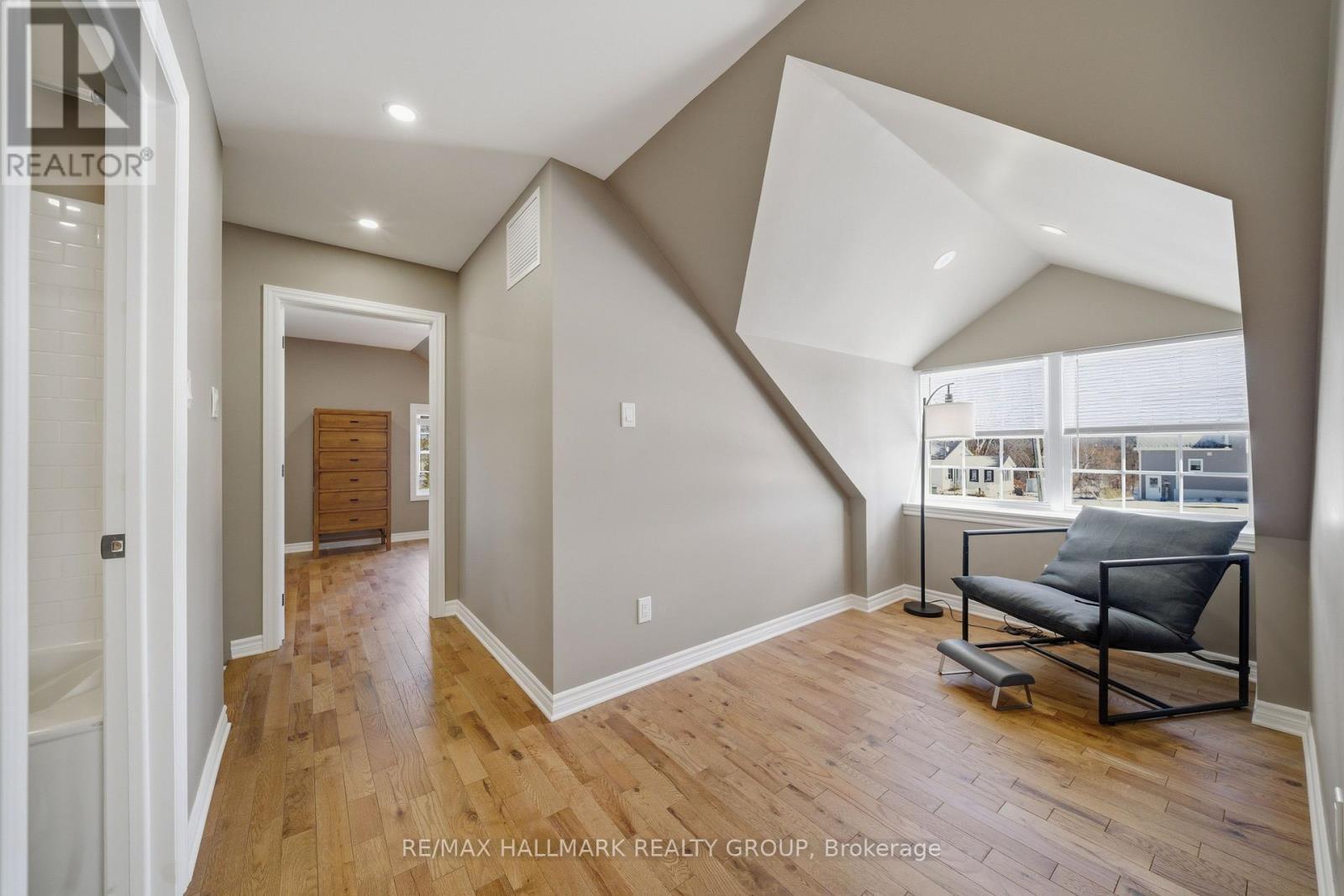 4968 Highway 34 Highway, Champlain, ON - Indoor Photo Showing Other Room