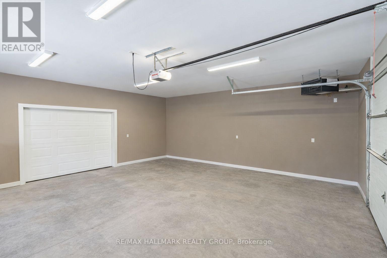 4968 Highway 34 Highway, Champlain, ON - Indoor Photo Showing Garage