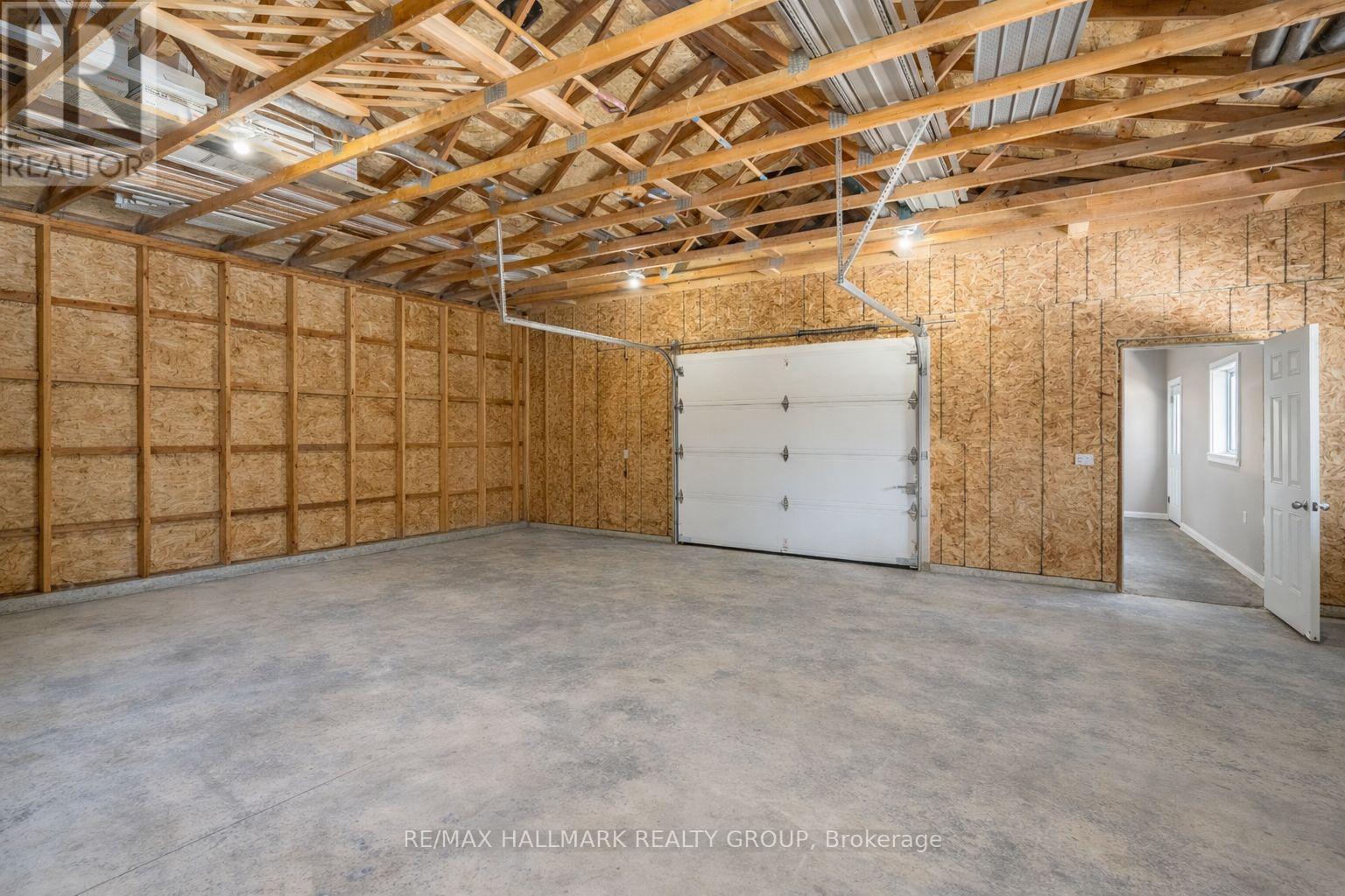 4968 Highway 34 Highway, Champlain, ON - Indoor Photo Showing Garage