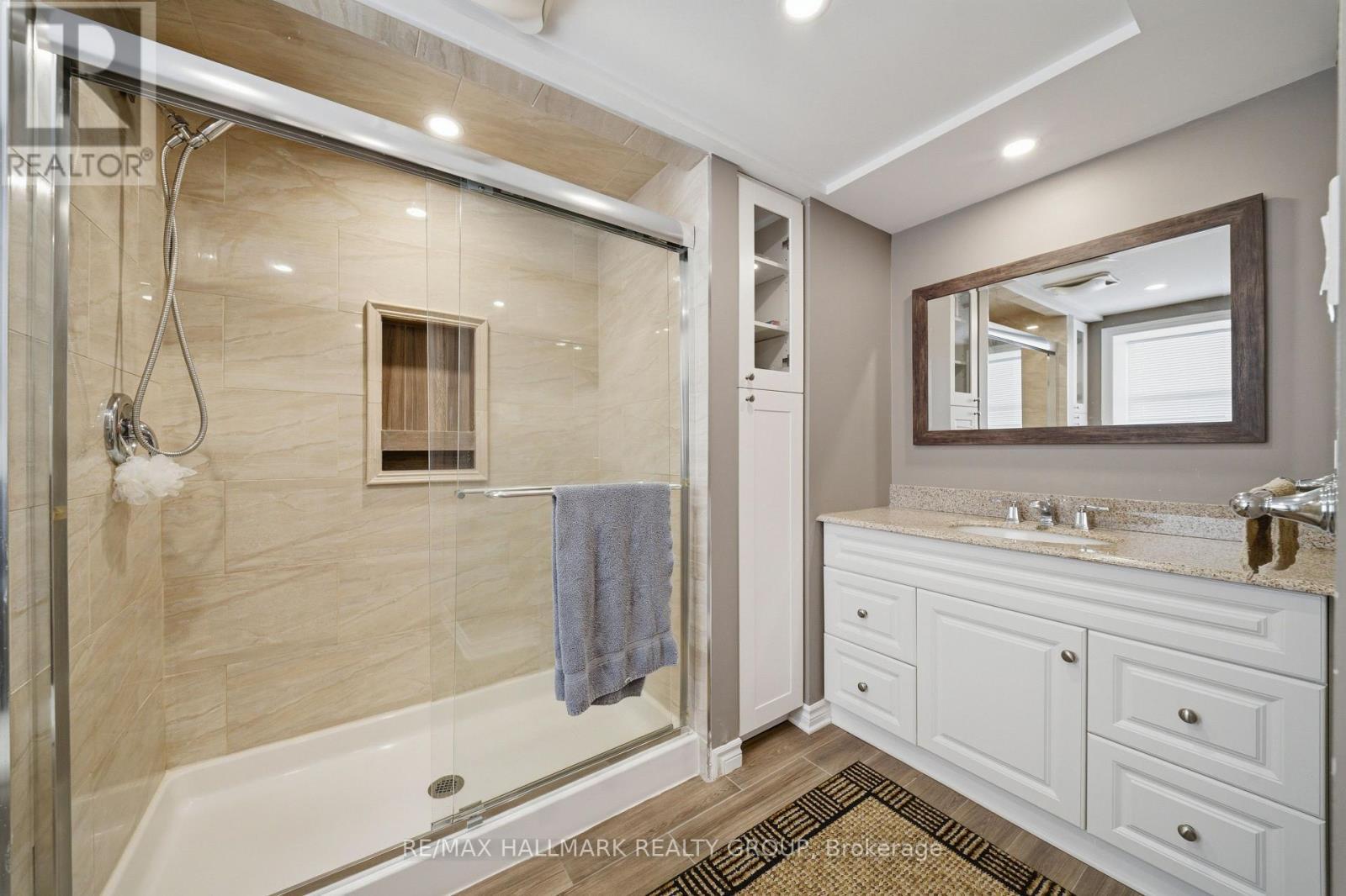 4968 Highway 34 Highway, Champlain, ON - Indoor Photo Showing Bathroom