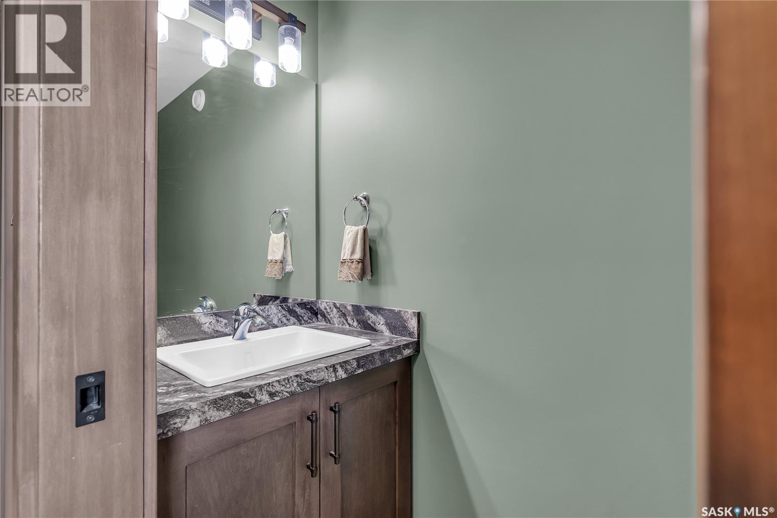 35 Grace Bay, Diefenbaker Lake, SK - Indoor Photo Showing Bathroom