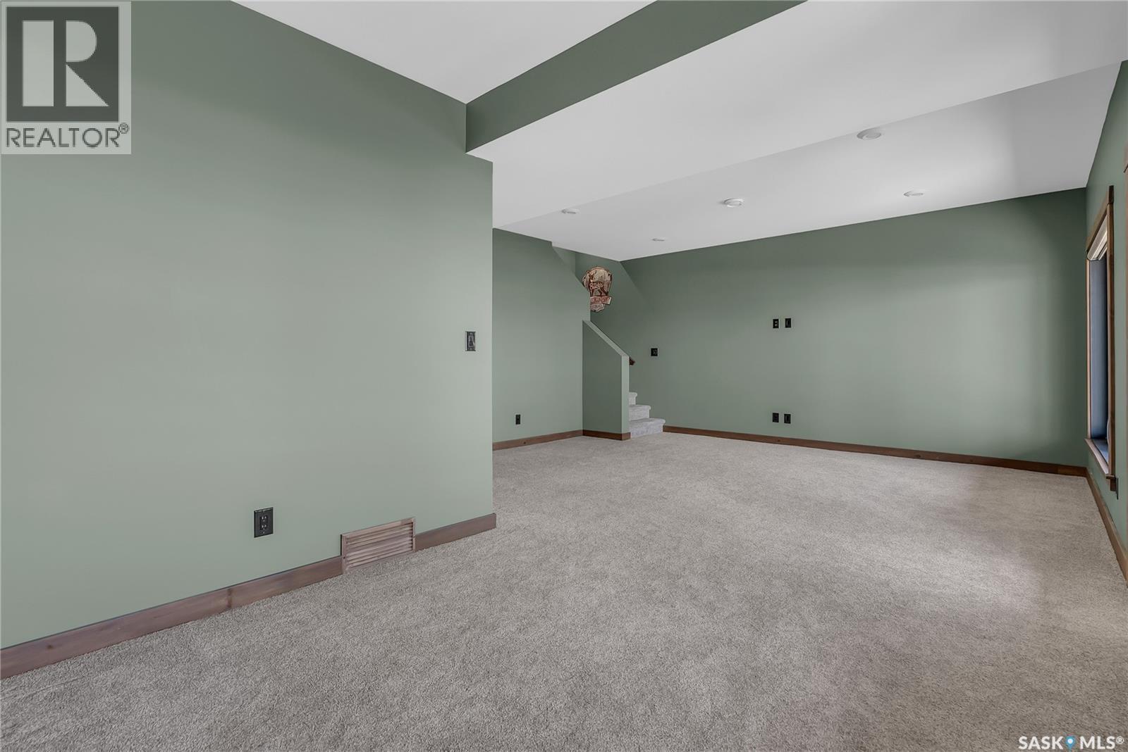 35 Grace Bay, Diefenbaker Lake, SK - Indoor Photo Showing Other Room
