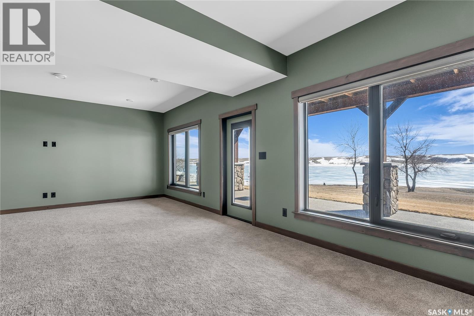35 Grace Bay, Diefenbaker Lake, SK - Indoor Photo Showing Other Room
