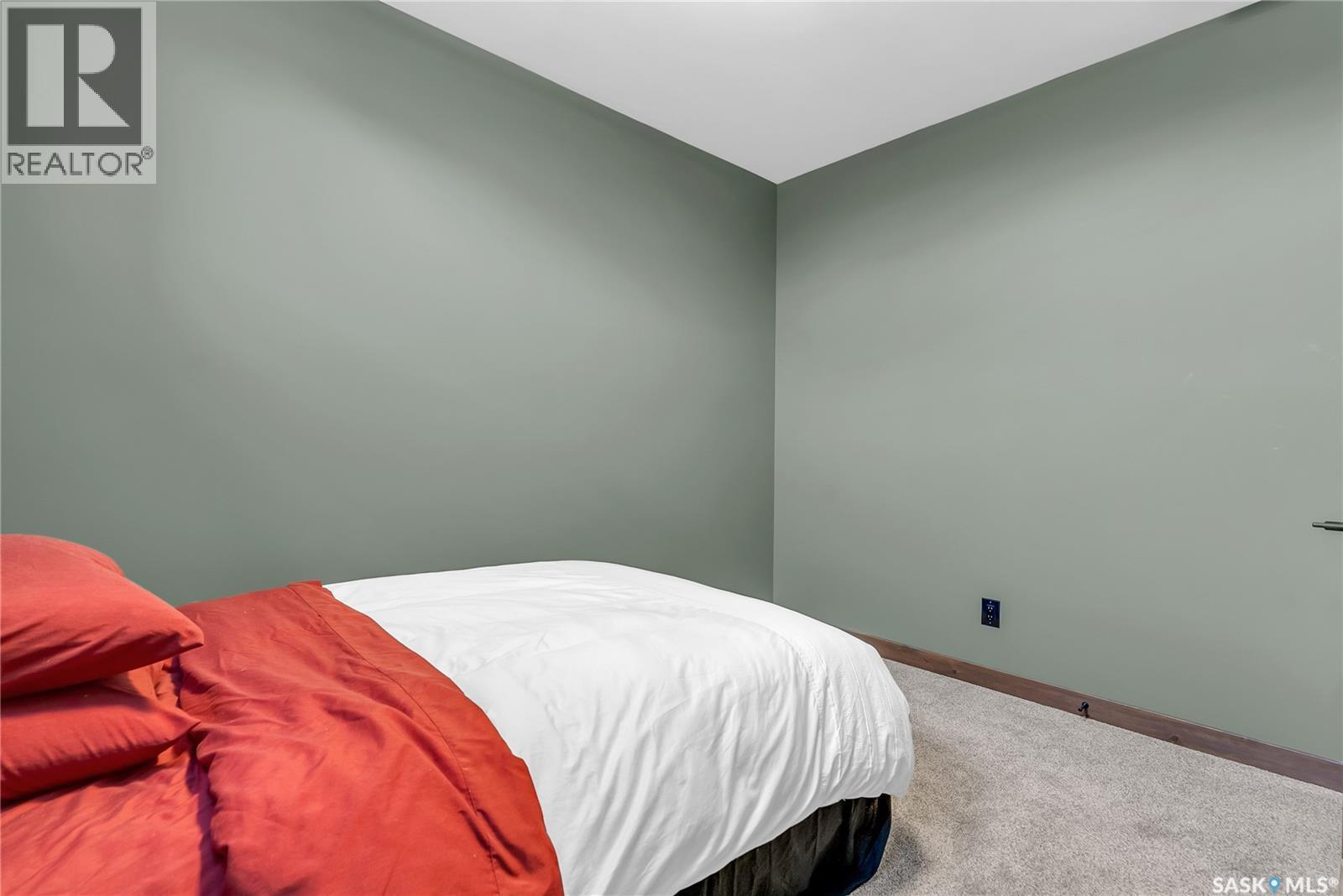 35 Grace Bay, Diefenbaker Lake, SK - Indoor Photo Showing Bedroom