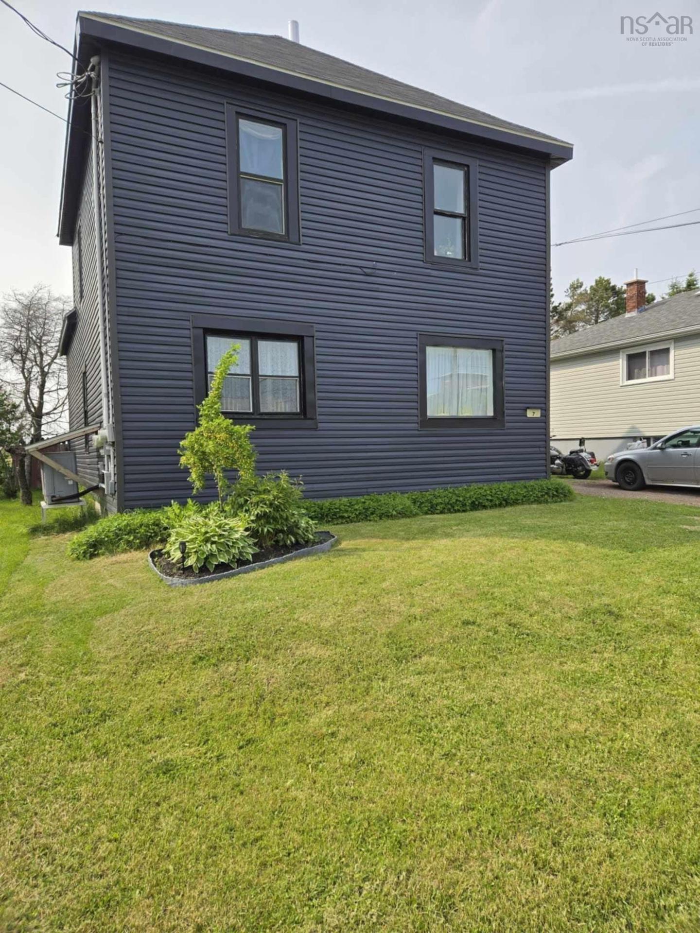 7 Foundry Street, Amherst, NS