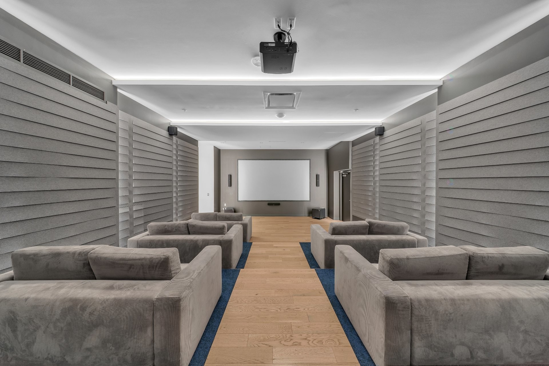 Common room - 5106-1245 Rue De Bleury, Montréal (Ville-Marie), QC - Indoor Photo Showing Other Room