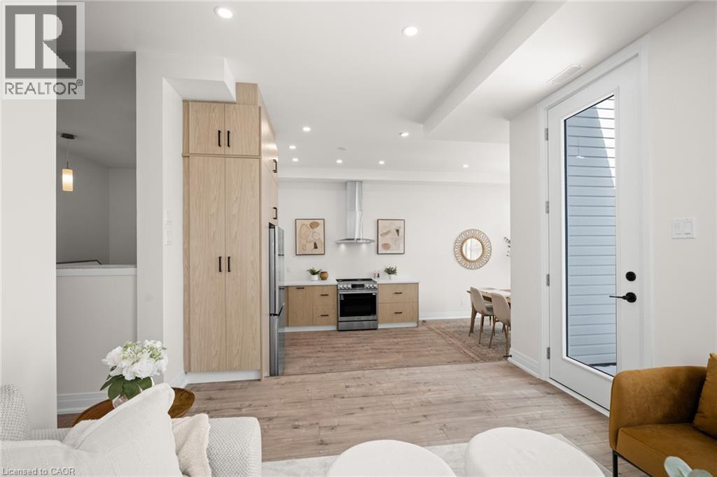 84 Chalmers Street N, Cambridge, ON - Indoor