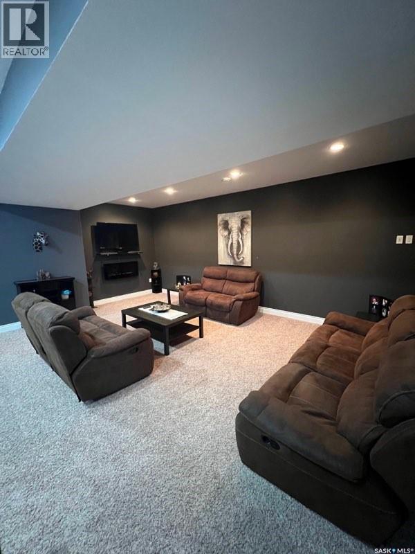 4 Ross Drive, Yorkton, SK - Indoor
