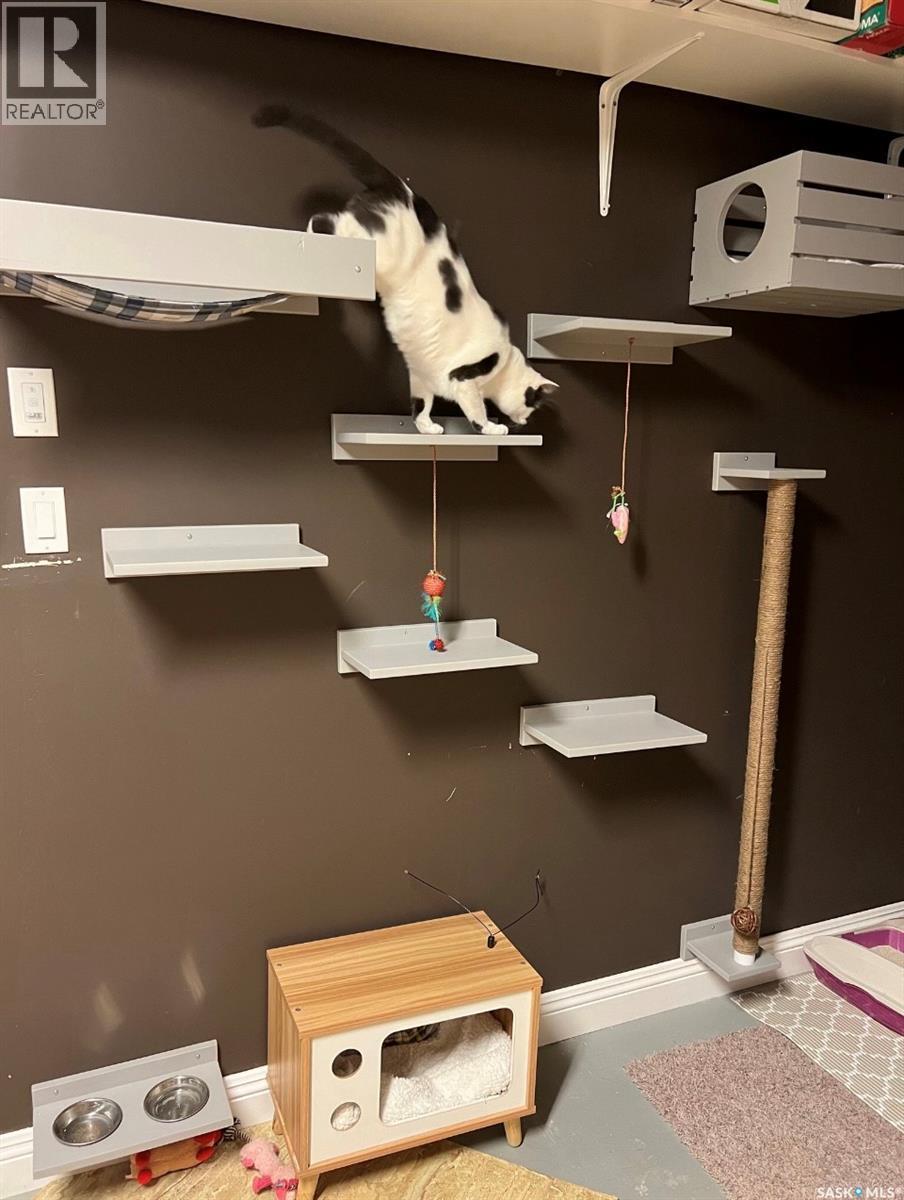 4 Ross Drive, Yorkton, SK - Indoor