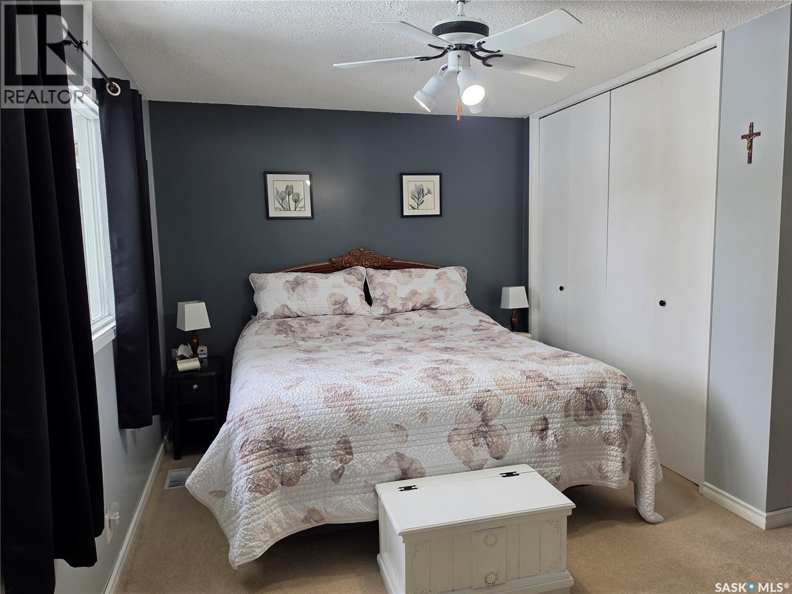 360 2Nd Avenue E, Englefeld, SK - Indoor Photo Showing Bedroom