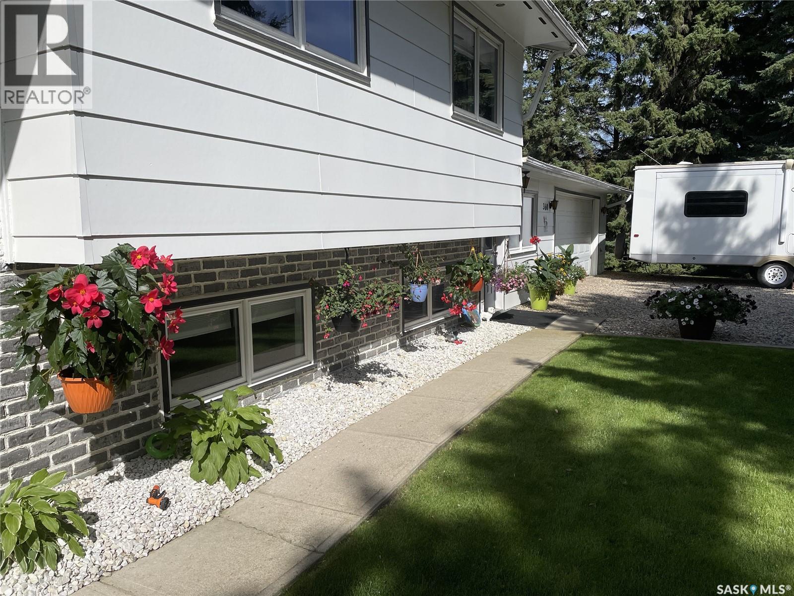 360 2Nd Avenue E, Englefeld, SK - Outdoor