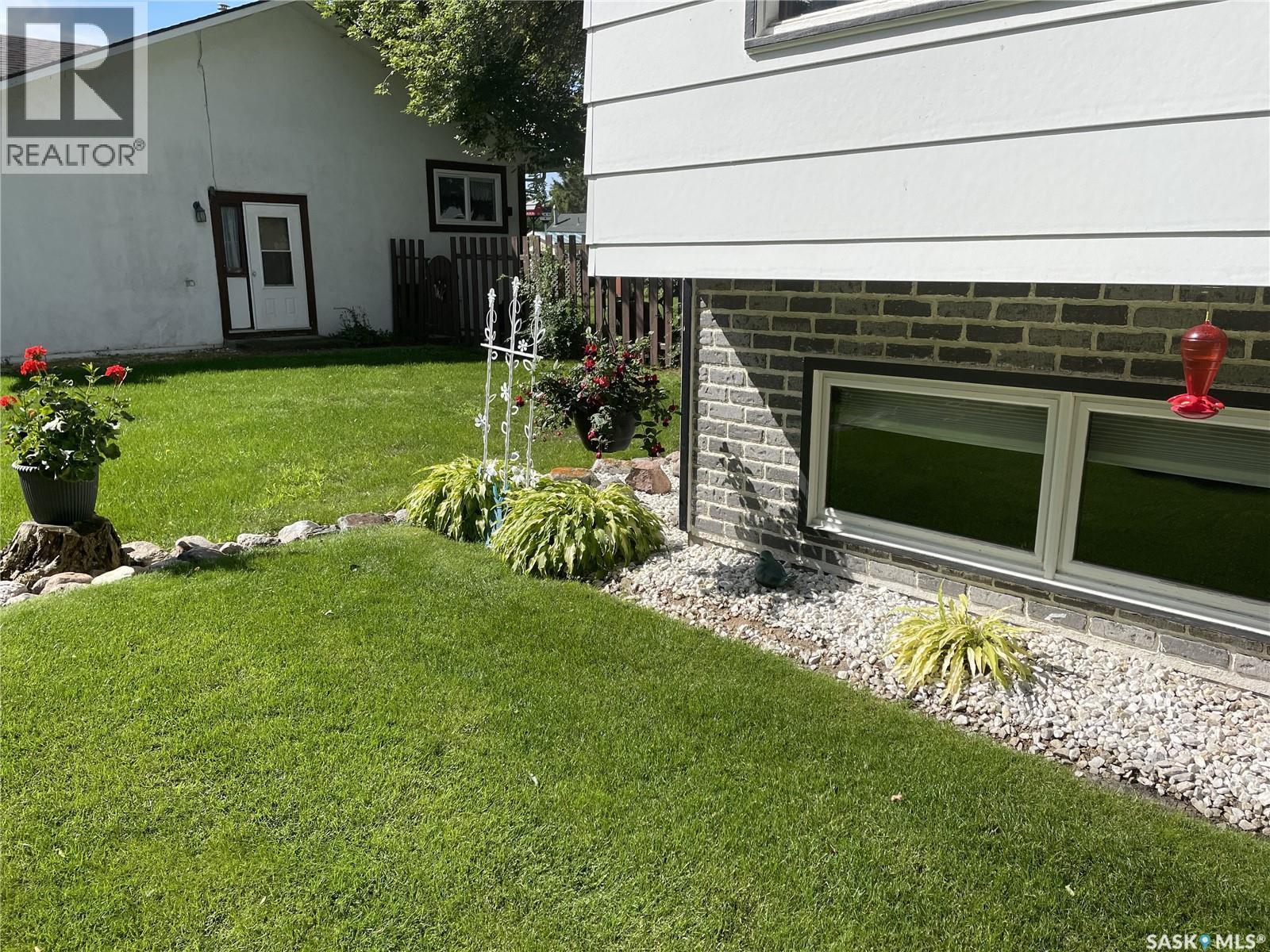 360 2Nd Avenue E, Englefeld, SK - Outdoor