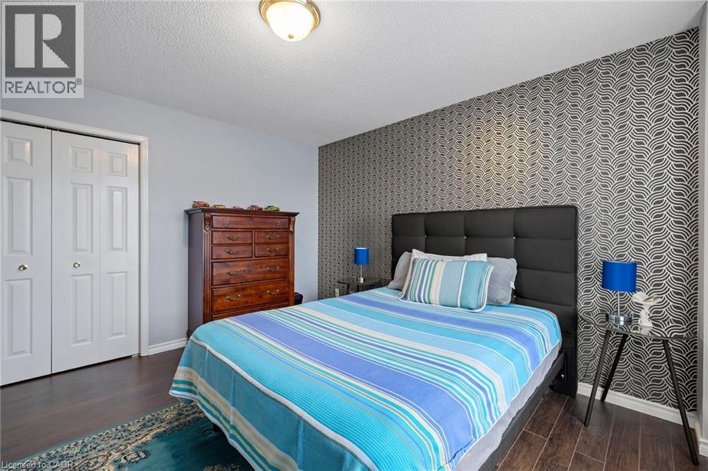 3 Nature Court, Hamilton, ON - Indoor Photo Showing Bedroom