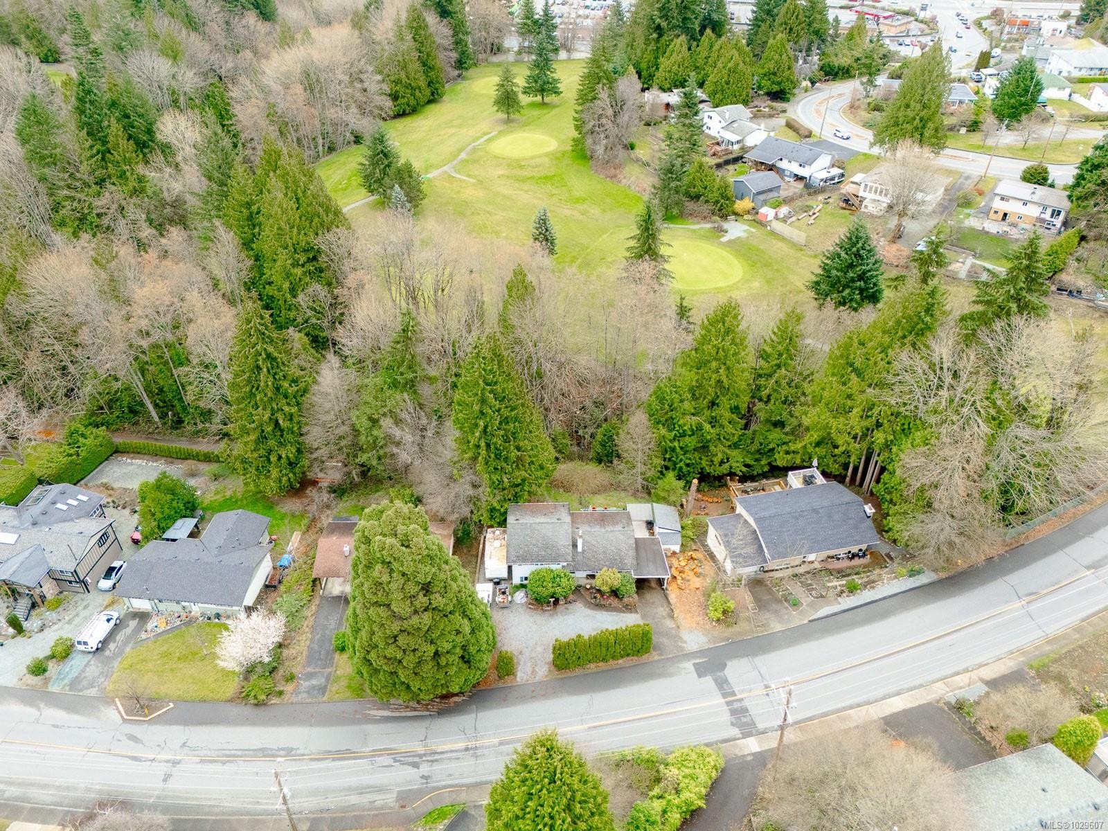 395 Dogwood Dr, Ladysmith, BC