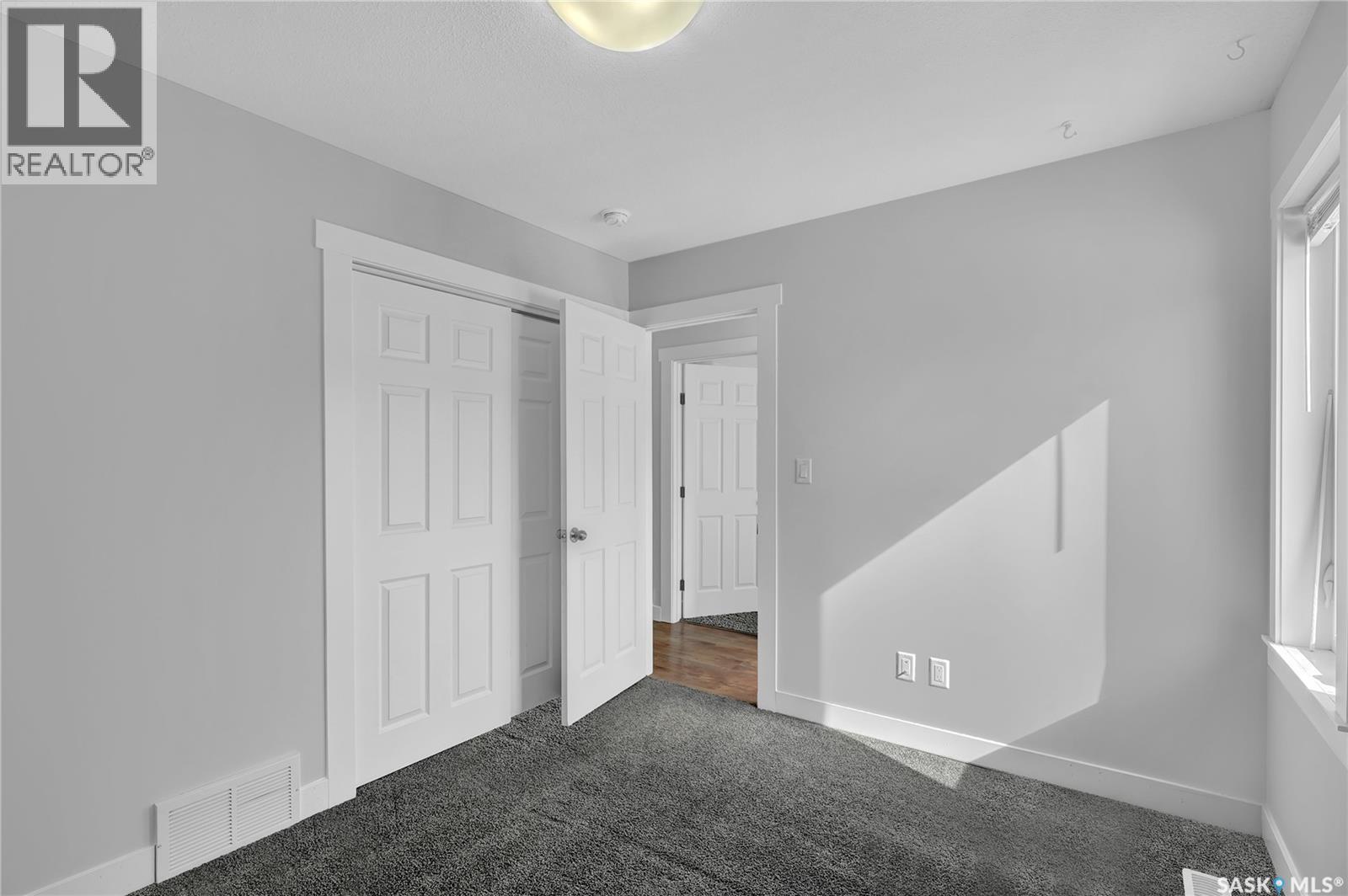 3347 Coughlin Bay E, Regina, SK - Indoor Photo Showing Other Room