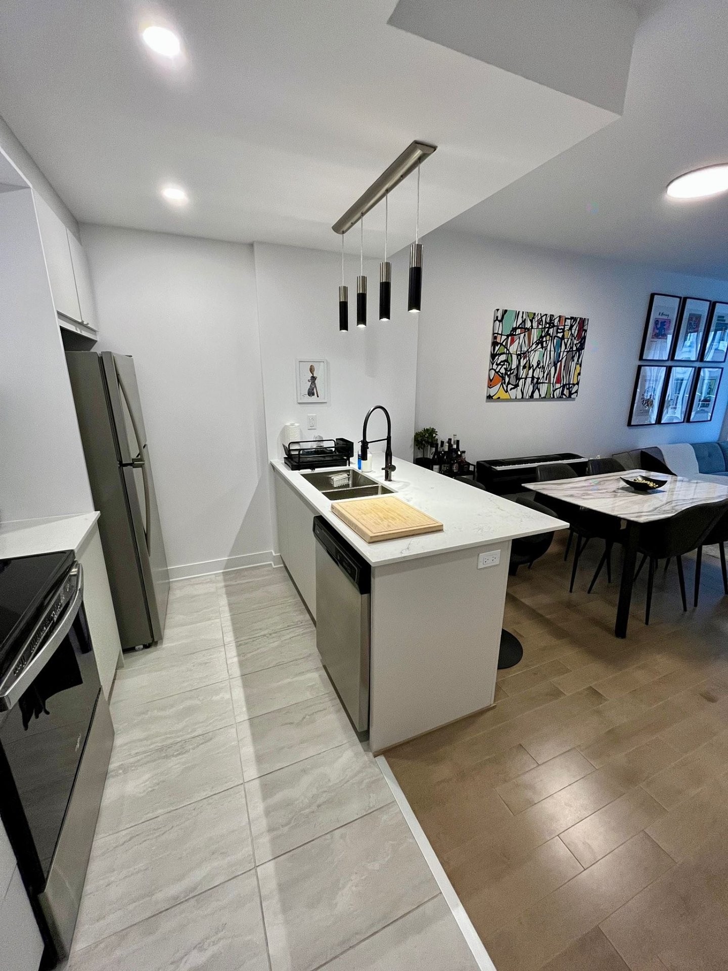 Cuisine - 312-5175 Rue Mackenzie, Montréal (Côte-Des-Neiges/Notre-Dame-De-Grâce), QC - Indoor Photo Showing Other Room