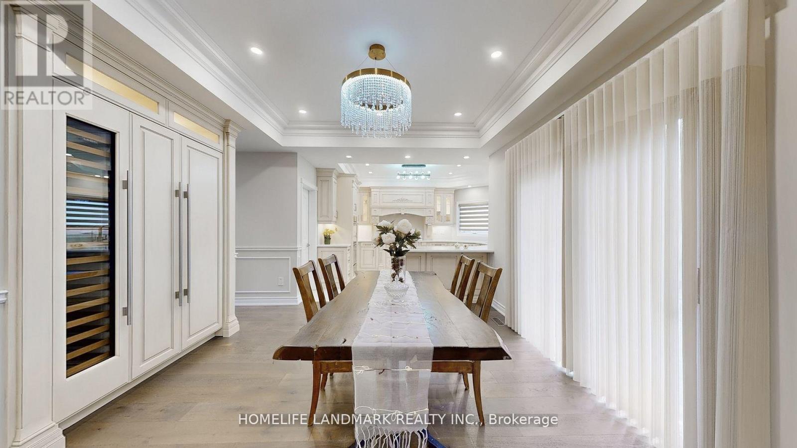 16 Crescentview Road, Richmond Hill, ON - Indoor