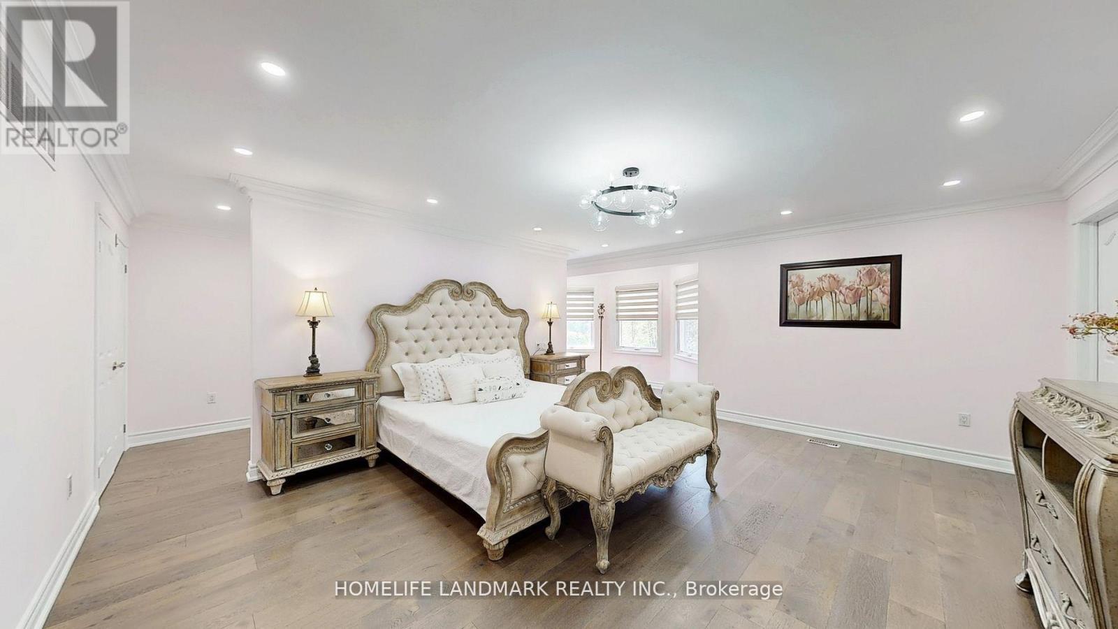16 Crescentview Road, Richmond Hill, ON - Indoor