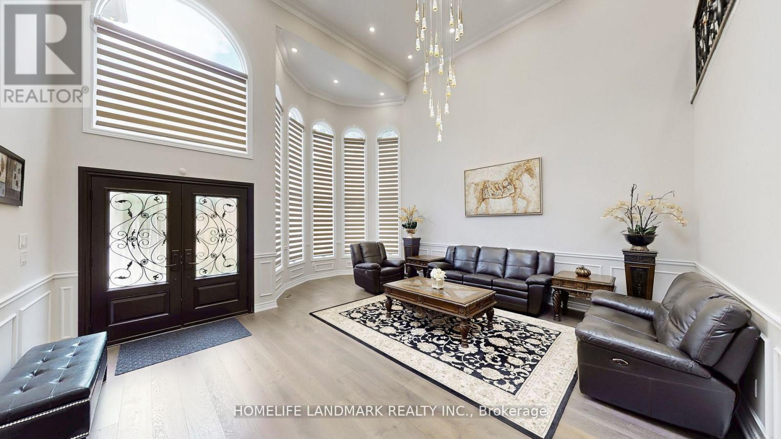 16 Crescentview Road, Richmond Hill, ON - Indoor