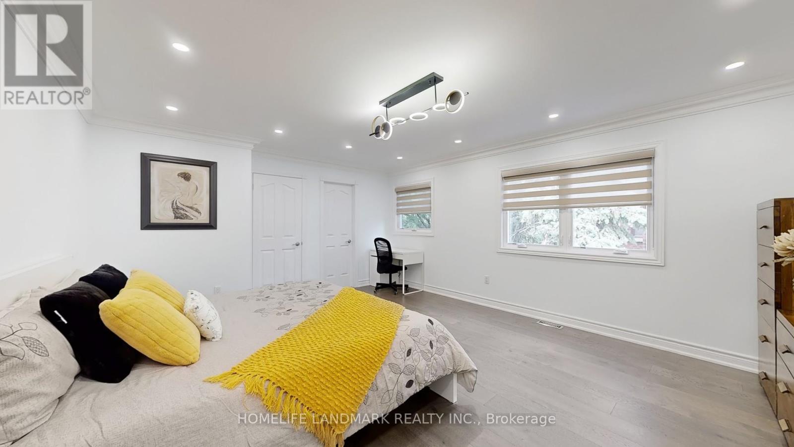 16 Crescentview Road, Richmond Hill, ON - Indoor Photo Showing Bedroom