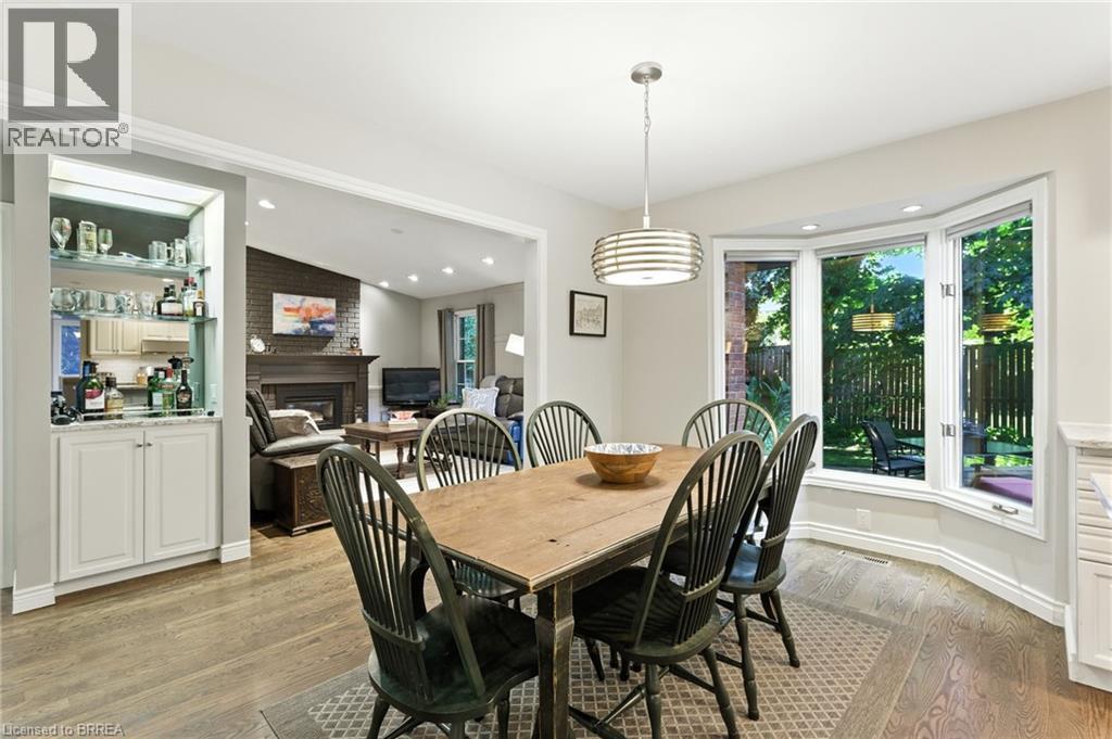 91 Abbey Close, Ancaster, ON - Indoor Photo Showing Dining Room
