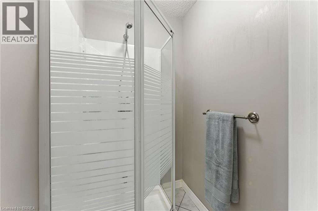 91 Abbey Close, Ancaster, ON - Indoor Photo Showing Bathroom