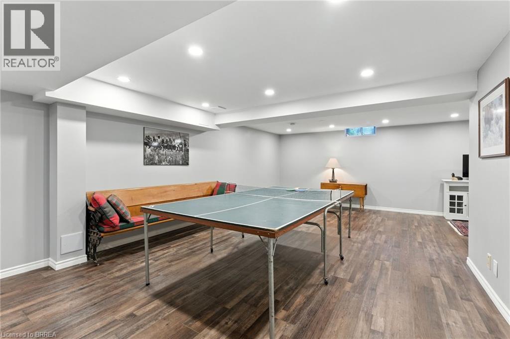 91 Abbey Close, Ancaster, ON - Indoor Photo Showing Other Room