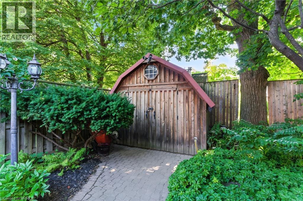 91 Abbey Close, Ancaster, ON - Outdoor