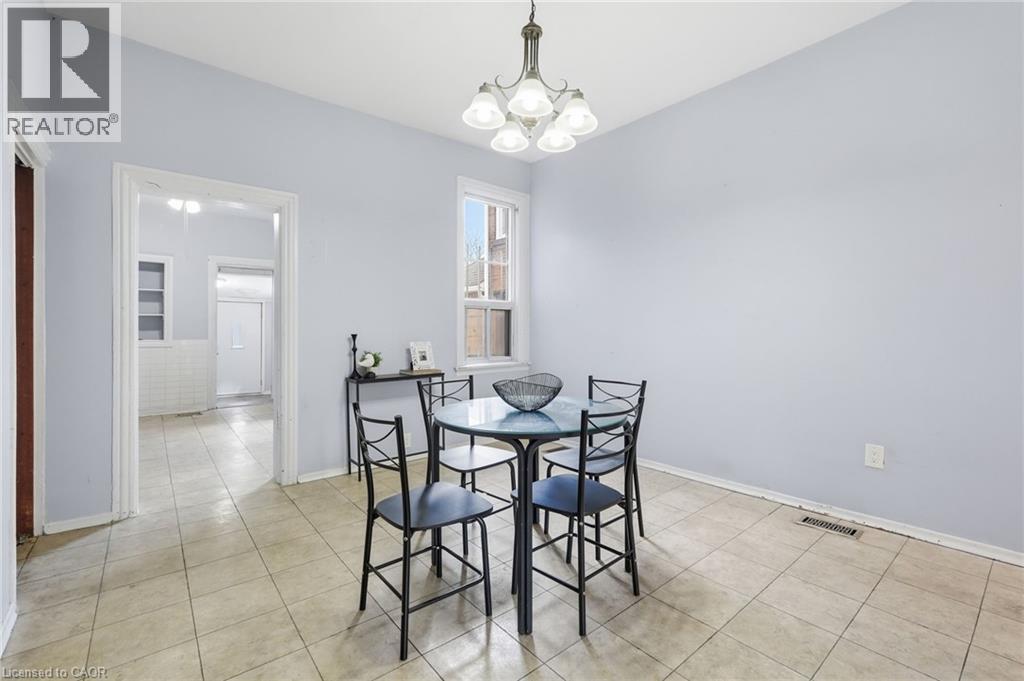79 Murray Street E, Hamilton, ON - Indoor Photo Showing Dining Room