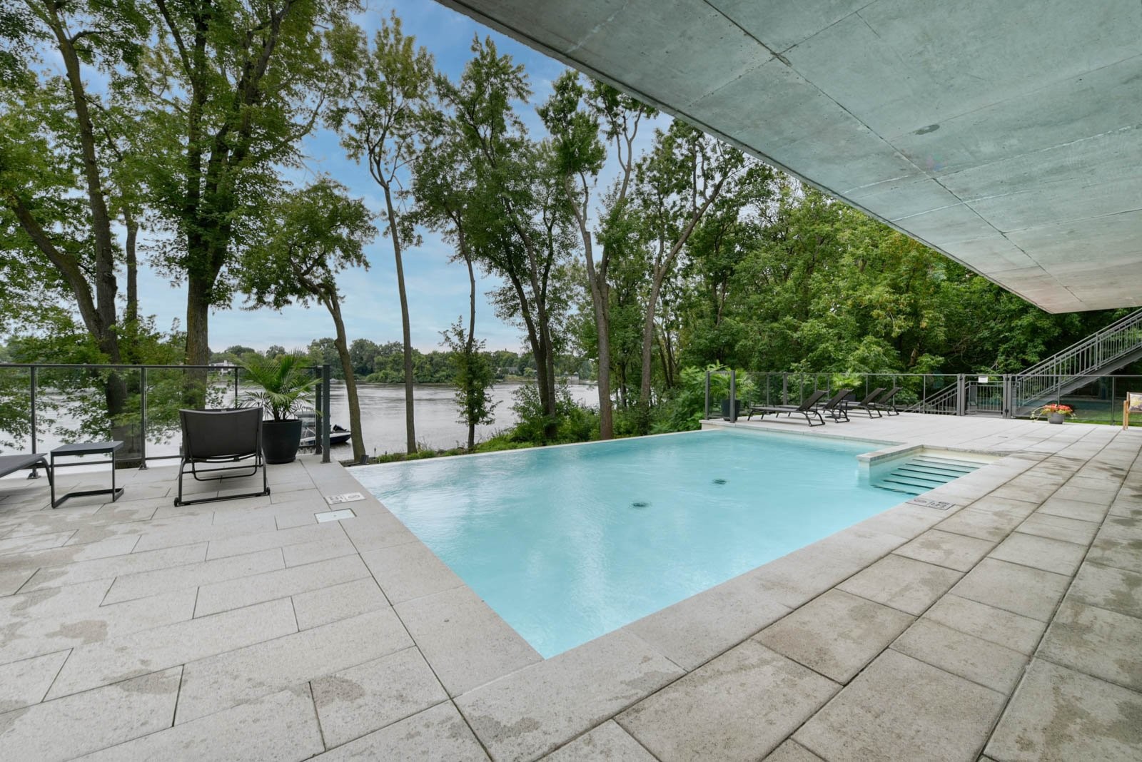 Pool - 105-510 Boul. Des Prairies, Laval (Laval-Des-Rapides), QC - Outdoor With In Ground Pool