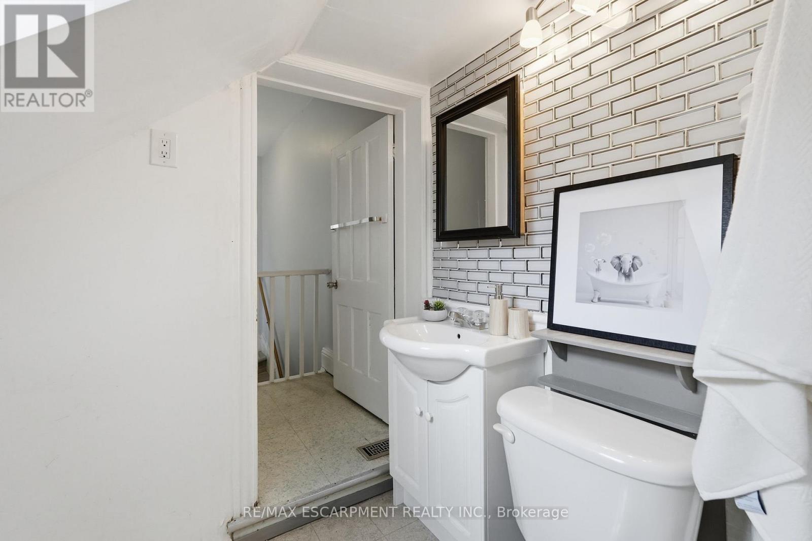 79 Murray Street E, Hamilton, ON - Indoor