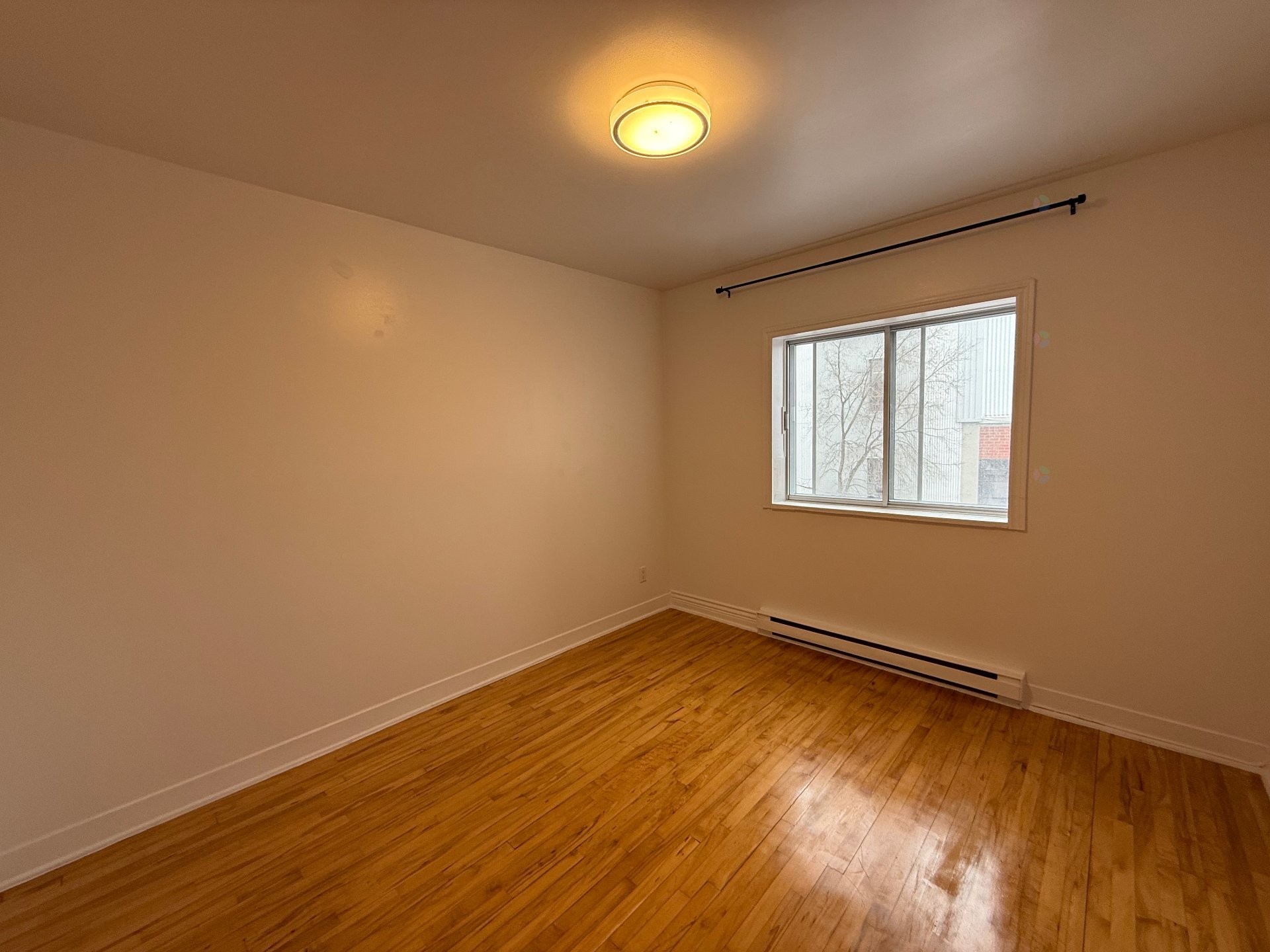 Bedroom - 4-5385 10E Avenue, Montréal (Rosemont/La Petite-Patrie), QC - Indoor Photo Showing Other Room