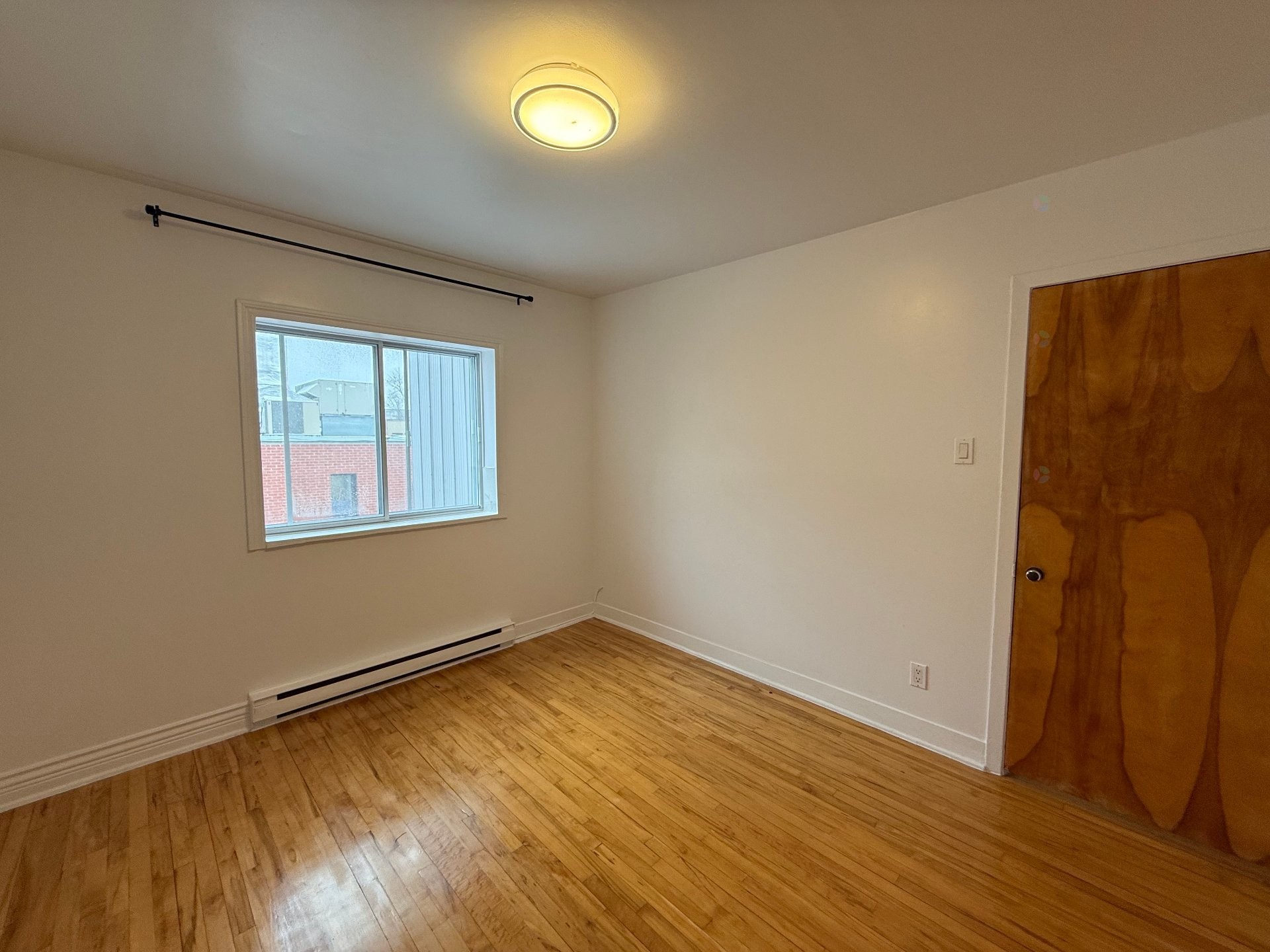 Bedroom - 4-5385 10E Avenue, Montréal (Rosemont/La Petite-Patrie), QC - Indoor Photo Showing Other Room